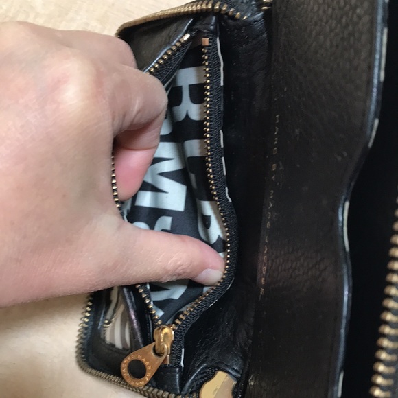 Marc Jacobs Card Checkbook Wallet Holder Black Wristlet - Picture 6 of 13